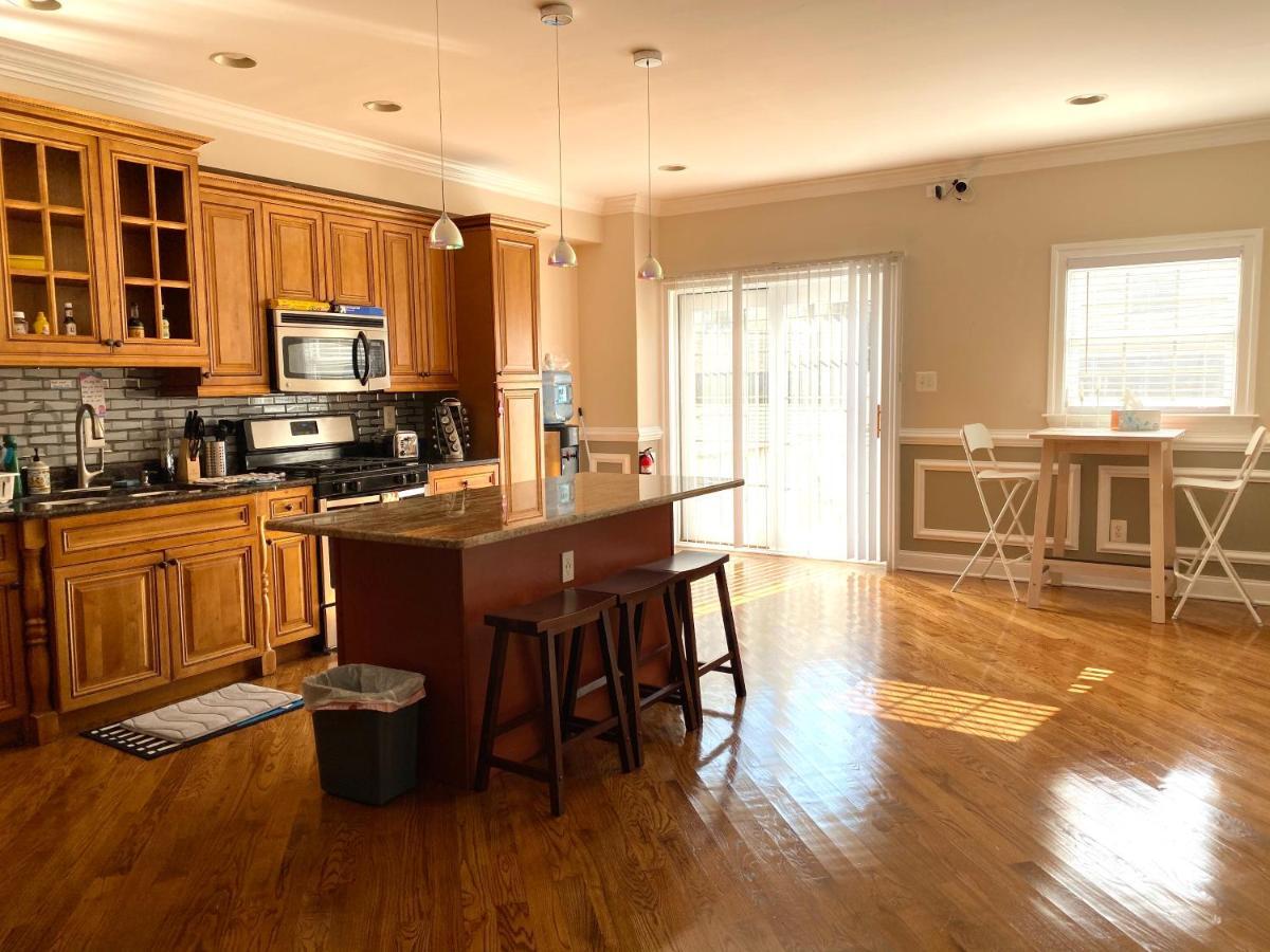 Alina & Fanny - Philadelphia 1210 Mt Vernon St Екстериор снимка